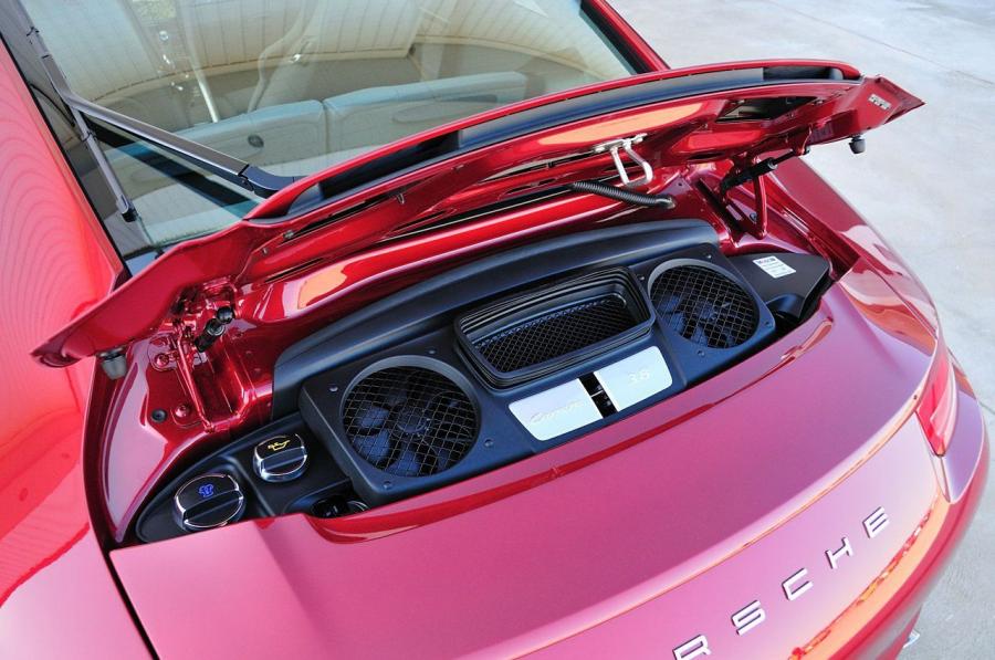  Porsche 911 Carrera S 2012 года  (фото 136 из 155)